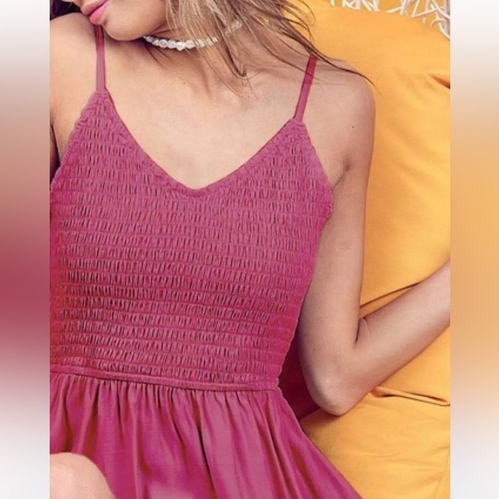 Elegant Pink Sleeveless Shirred Top